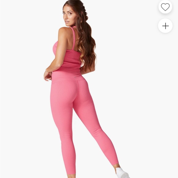 NWT  Tavi
Seersucker High Waisted 7/8 Tight large - Picture 2 of 6